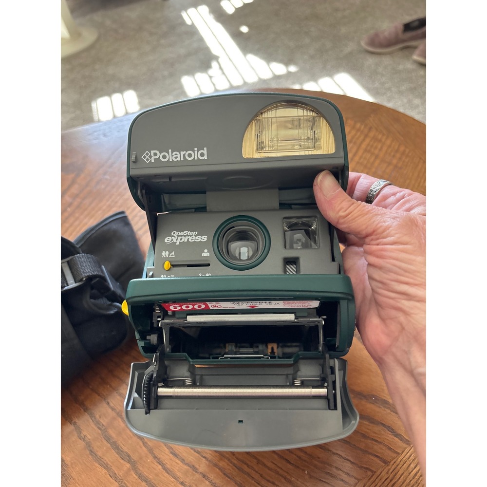 Polaroid OneStep Express Hunter Green 600 Instant Film Camera with Case As Is